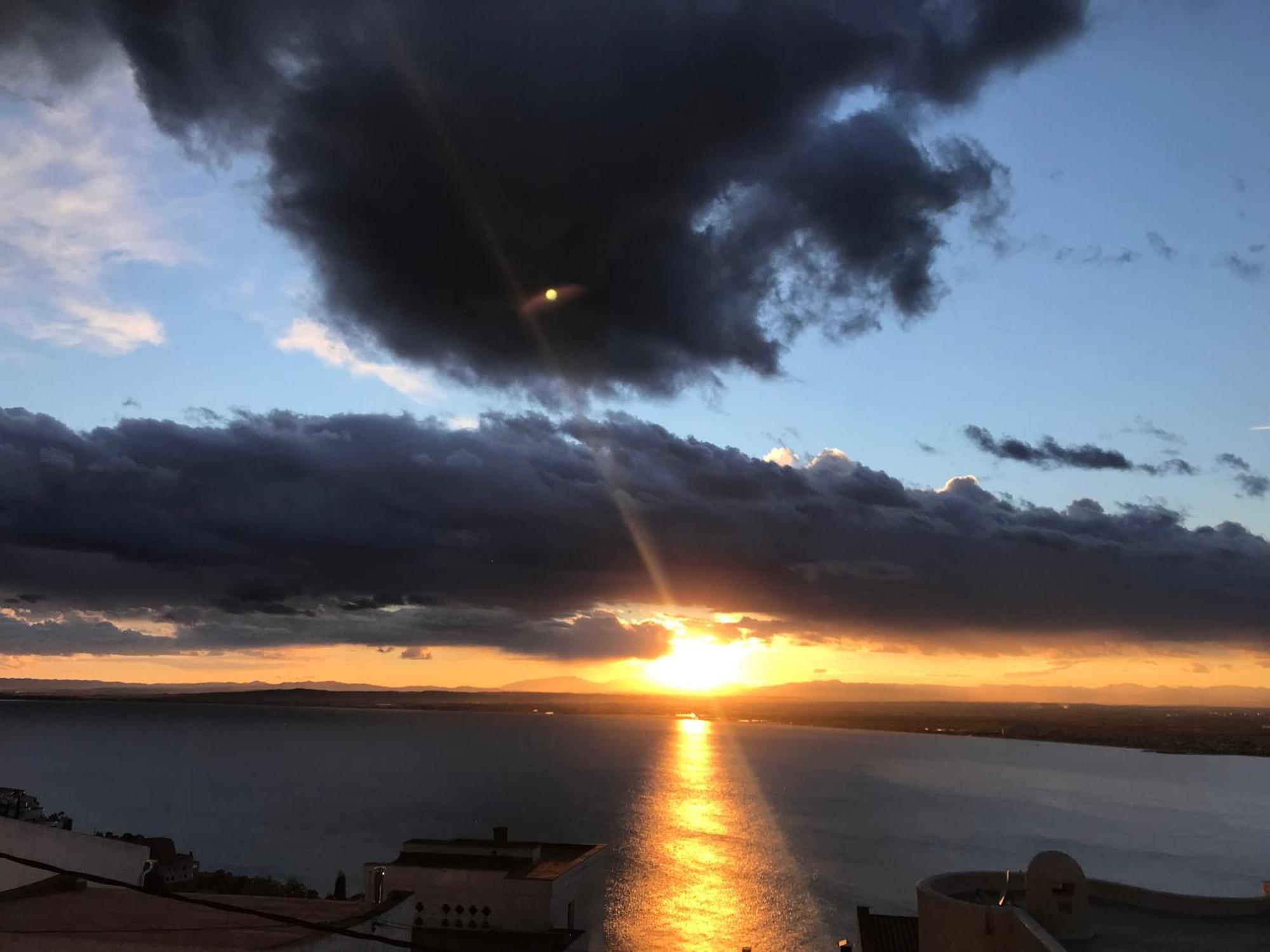 Las Mejores Puestas De Sol Roses Eksteriør bilde